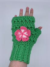 Load image into Gallery viewer, Lily pad fingerless gloves - one size
